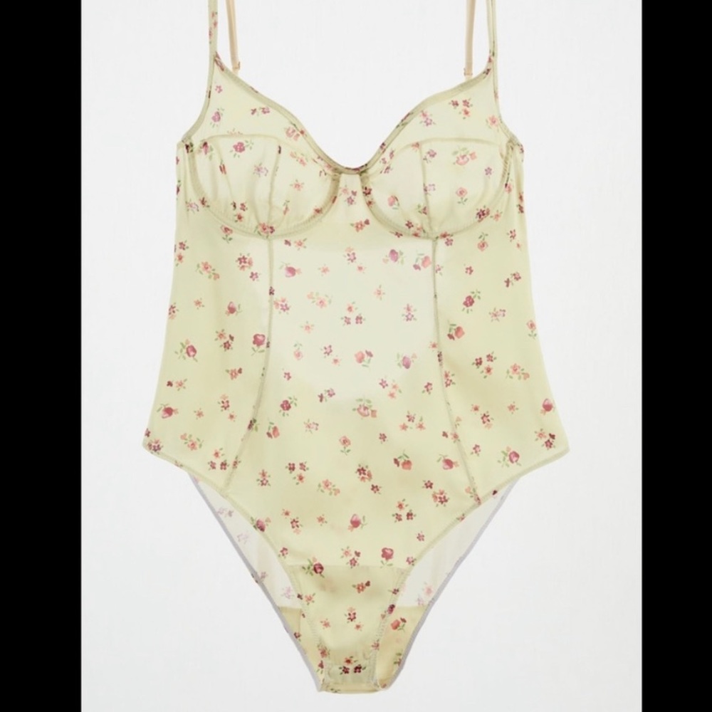 ZARA Floral Satin Effect Silky Feel Bodysuit sz L